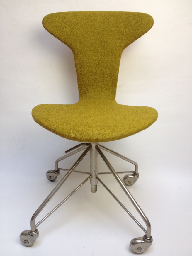 Spectacular Early RARE "Mosquito" office swivel chair - designed by Arne Jacobsen for Fritz Hansen - newly upholstered in a stunning quality Kvadrat wool - this exquisite chair is also height adjustable - *note the rubber on a couple of the wheels is starting to show some wear* otherwise this is one amazing vintage RARE FIND - $975