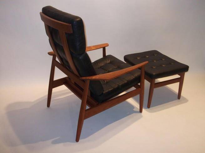 Handsome mid-century teak and original leather lounge chair designed by Arne Vodder for France and Sons, Denmark (SOLD)